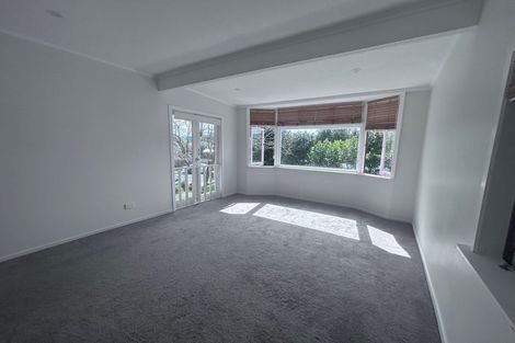 Photo of property in 45 Kingdale Road, Henderson, Auckland, 0610
