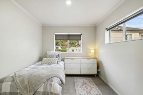 Photo of property in 16u3 Black Rock Road, Newlands, Wellington, 6037