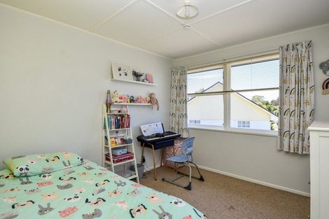 Photo of property in 10 Fairbrother Street, Carterton, 5713