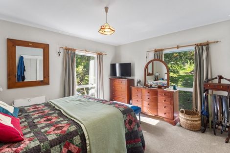 Photo of property in 28 Kakariki Grove, Waikanae, 5036