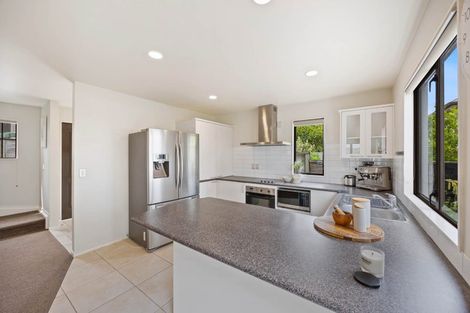 Photo of property in 34a Bleakhouse Road, Howick, Auckland, 2014