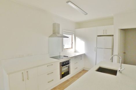 Photo of property in 192 Henderson Valley Road, Henderson, Auckland, 0612