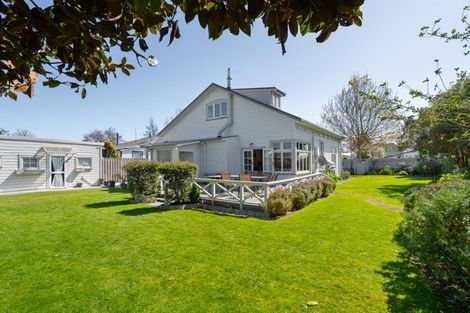 Photo of property in 17 Hogg Crescent, Masterton, 5810