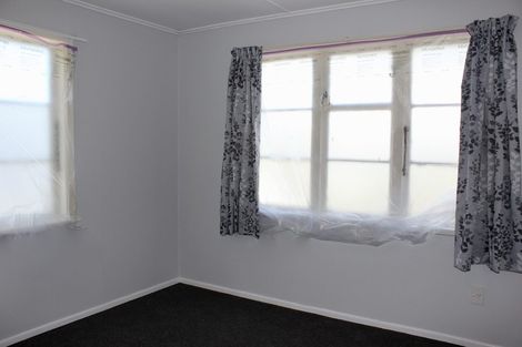 Photo of property in 211 Don Buck Road, Massey, Auckland, 0614