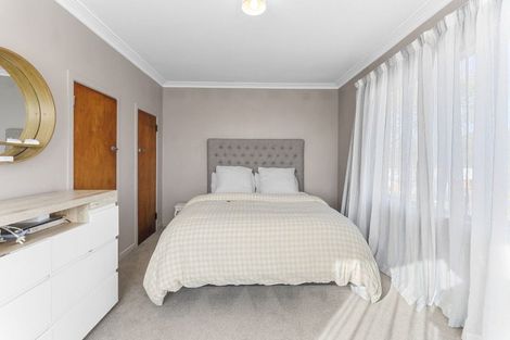 Photo of property in 3 Stuart Place, Blagdon, New Plymouth, 4310