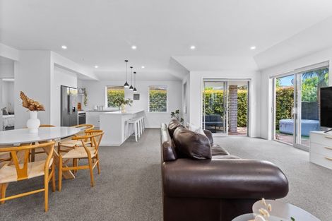 Photo of property in 6a Hatton Road, Orewa, 0931