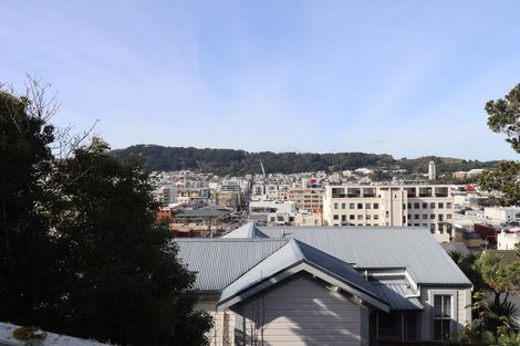 Photo of property in 339 The Terrace, Te Aro, Wellington, 6011
