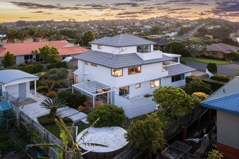 Photo of property in 21 Fishermans Cove, Army Bay, Whangaparaoa, 0930