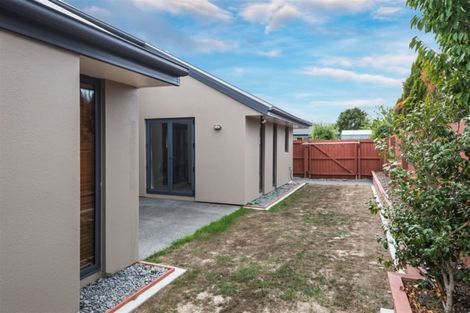 Photo of property in 25 Linkwater Way, Parklands, Christchurch, 8083