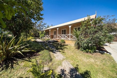Photo of property in 10 Hamilton Road, Queenstown, 9300