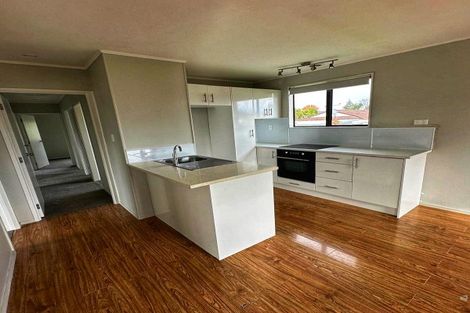 Photo of property in 2/5 Martha Lane, Weymouth, Auckland, 2103