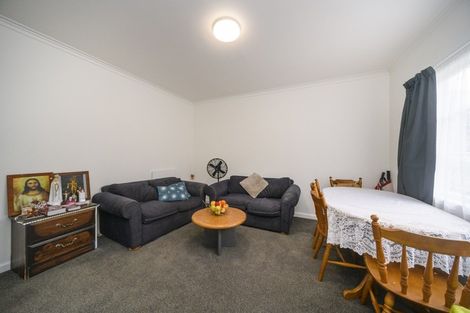 Photo of property in 17 Larsen Court, Roslyn, Palmerston North, 4414