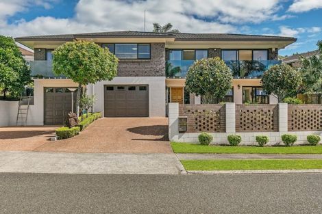 Photo of property in 10 Cyclades Place, Shelly Park, Auckland, 2014