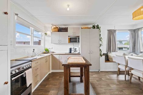 Photo of property in 16 Kotuku Place, Tokoroa, 3420