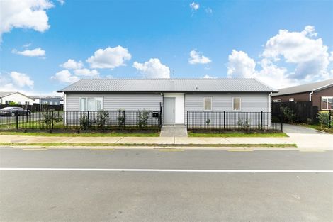Photo of property in 1 Honour Road, Papakura, 2110