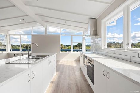 Photo of property in 11 Orton Street, Glenfield, Auckland, 0627