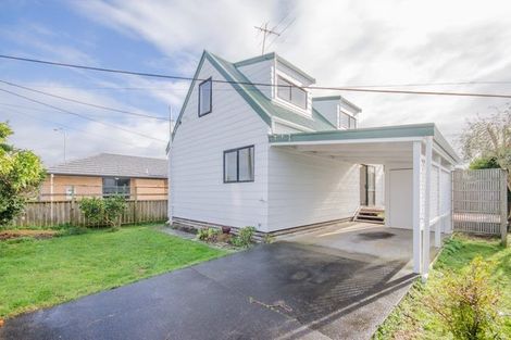 Photo of property in 1/3 Gloria Avenue, Te Atatu Peninsula, Auckland, 0610