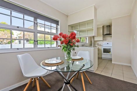 Photo of property in 3/3 Te Mata Road, Havelock North, 4130