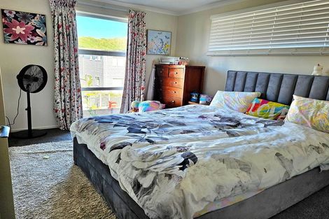 Photo of property in 3 Kamana Way, Kenepuru, Porirua, 5022