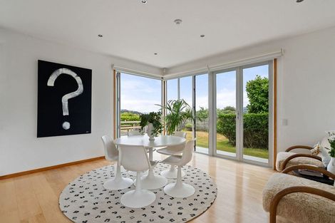 Photo of property in 6 Stormanstown Way, Seatoun, Wellington, 6022