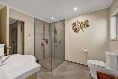 Photo of property in 24 Princes Street, Hawera, 4610