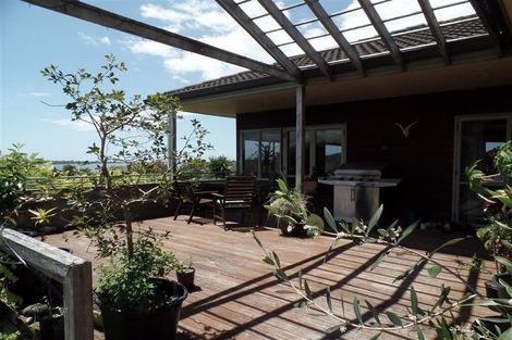 Photo of property in 36 James Cook Drive, Welcome Bay, Tauranga, 3112