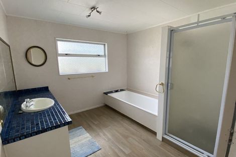 Photo of property in 12 Dorset Street, Picton, 7220