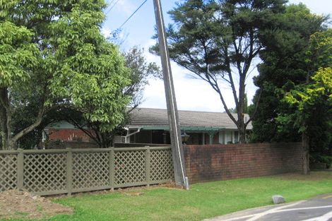 Photo of property in 18 Ava Avenue, Titirangi, Auckland, 0604