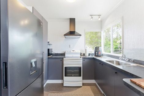 Photo of property in 4 Coromandel Court, Roslyn, Palmerston North, 4414