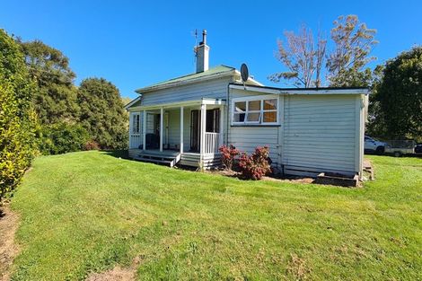 Photo of property in 76 Takapau Road, Tolaga Bay, 4077