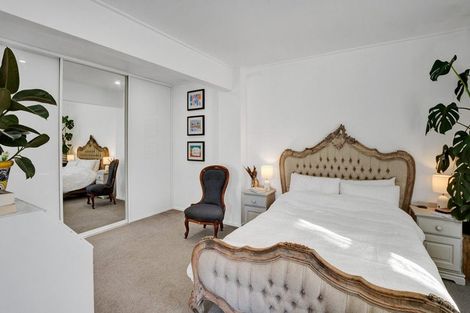 Photo of property in 17 Linda Street, Oakura, 4314