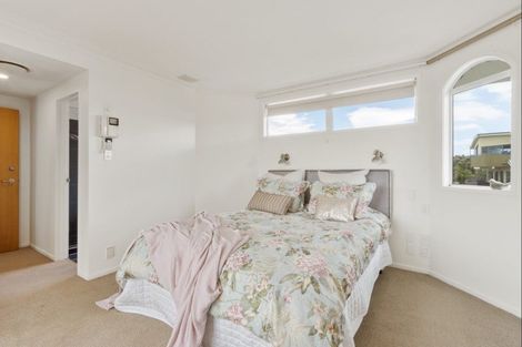 Photo of property in 14 Charles Street, Westshore, Napier, 4110