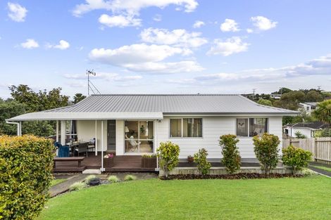 Photo of property in 8 Babington Place, Torbay, Auckland, 0630
