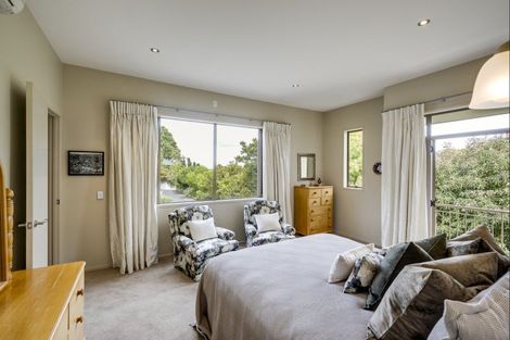 Photo of property in 17 Shortland Place, Havelock North, 4130