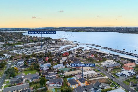 Photo of property in 42b Takutai Avenue, Half Moon Bay, Auckland, 2012