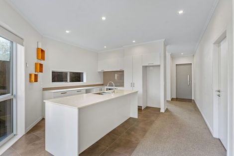 Photo of property in 33 Kanuka Road, Hobsonville, Auckland, 0616