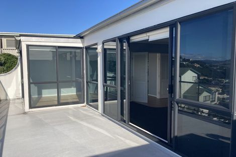 Photo of property in 27 Eskdale Road, Papakowhai, Porirua, 5024