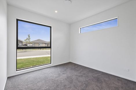 Photo of property in 16 Herridge Street, Woodend, 7691