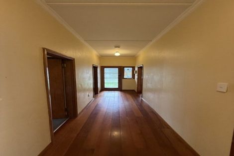 Photo of property in 187 The Parade, Island Bay, Wellington, 6023