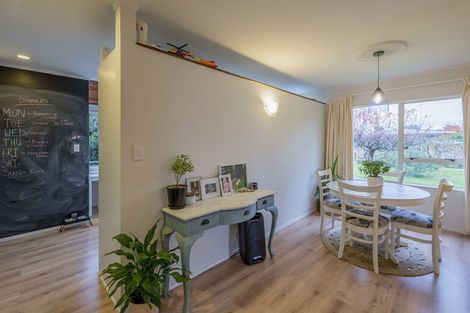 Photo of property in 10 Guildford Street, Levin, 5510