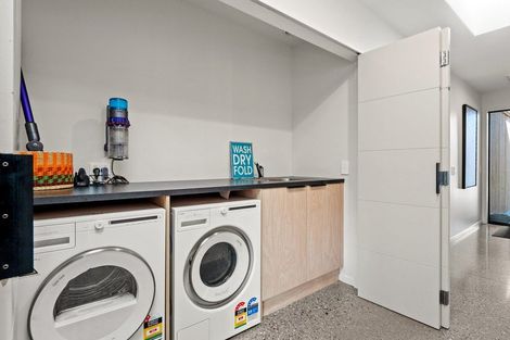 Photo of property in 32 Corriedale Road, Jacks Point, 9371