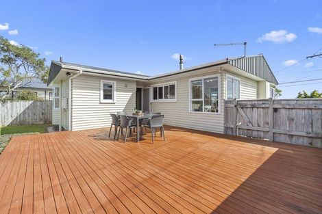 Photo of property in 311 Frankley Road, Ferndale, New Plymouth, 4310