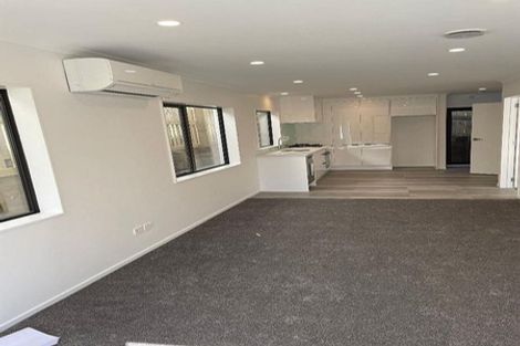 Photo of property in 33c Hillcrest Road, Papatoetoe, Auckland, 2025