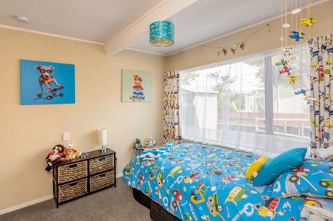Photo of property in 30 Teoti Street, Paraparaumu Beach, Paraparaumu, 5032