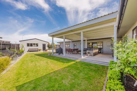 Photo of property in 2 Willow Grove, Waipukurau, 4200