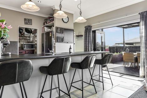 Photo of property in 1 Saxbys Road, Glenview, Hamilton, 3206