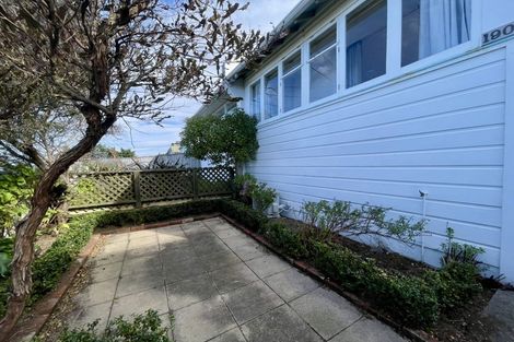 Photo of property in 190 Sutherland Road, Lyall Bay, Wellington, 6022