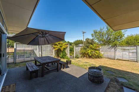 Photo of property in 1/12 Gradwell Place, Two Mile Bay, Taupo, 3330