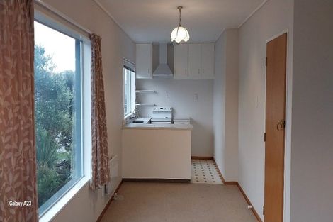 Photo of property in 218u8 Onepu Road, Lyall Bay, Wellington, 6022