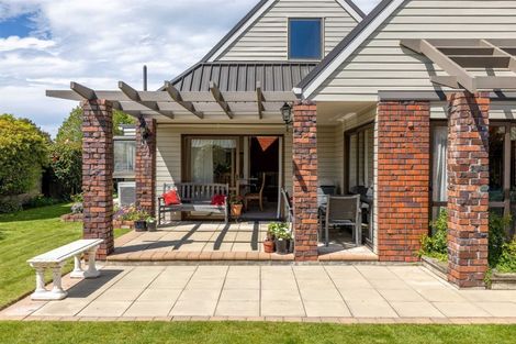 Photo of property in 8a Ringwood Place, Avonhead, Christchurch, 8042